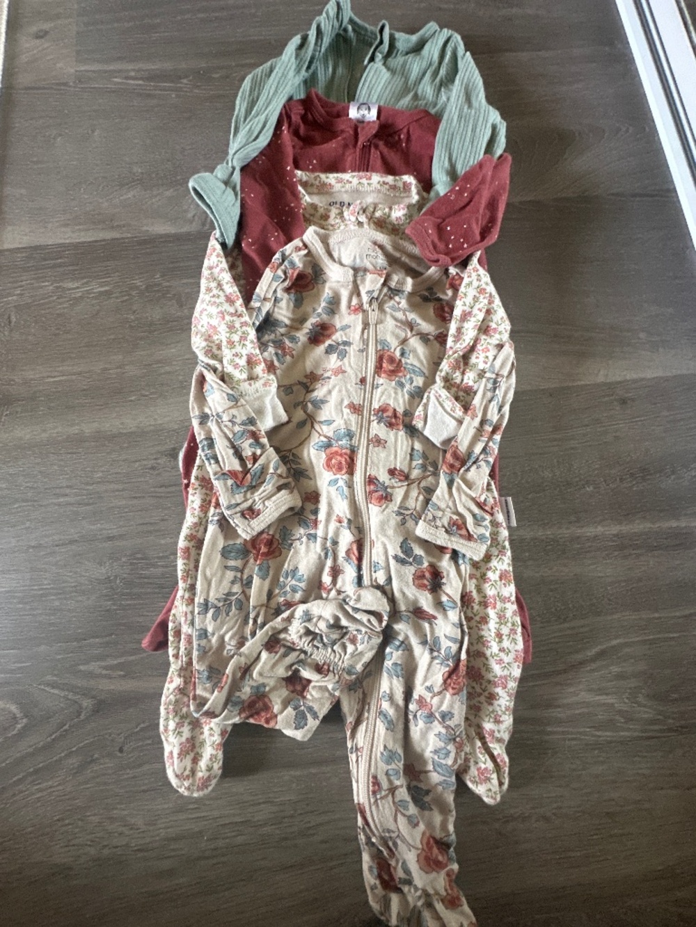 4 0-3 onesies